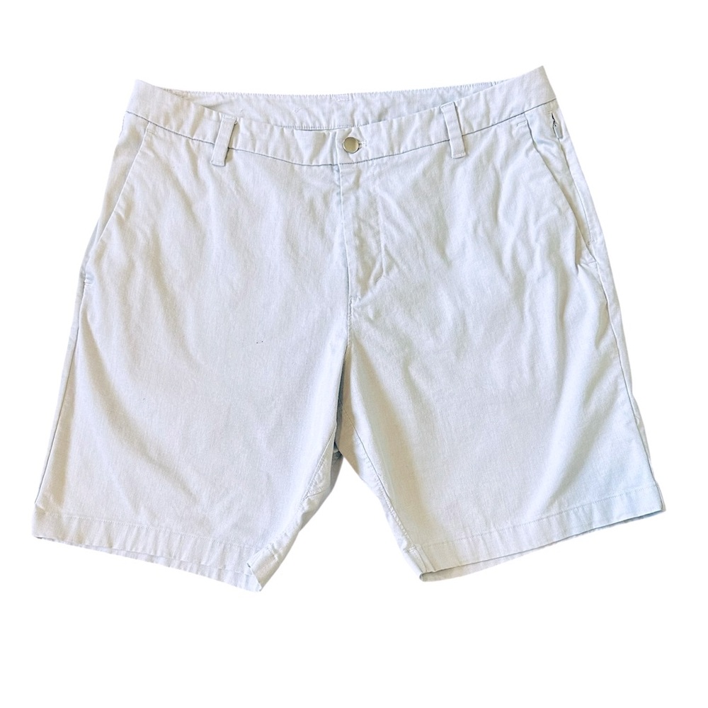 LULULEMON light gray 9” Commission shorts size 36